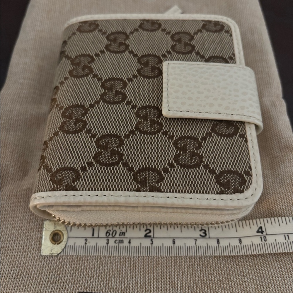 Gucci Wallet - Picture 7 of 10